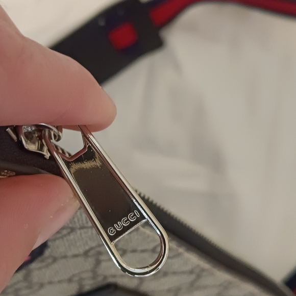 Gucci GG Supreme Courier Messenger Bag/ Shoulder Bag never worn - Picture 4 of 13